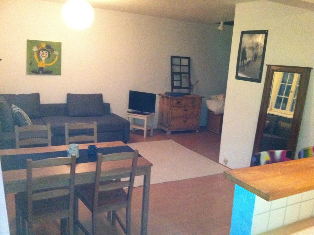 Ferienwohnung Freiburg Herdern Pokoj fotografie