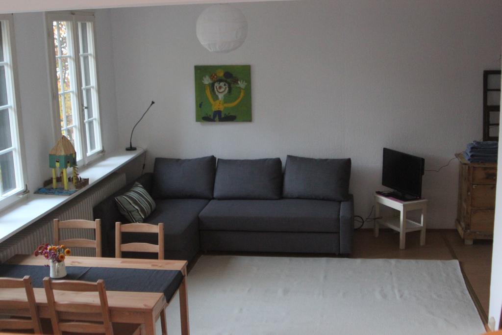Ferienwohnung Freiburg Herdern Pokoj fotografie